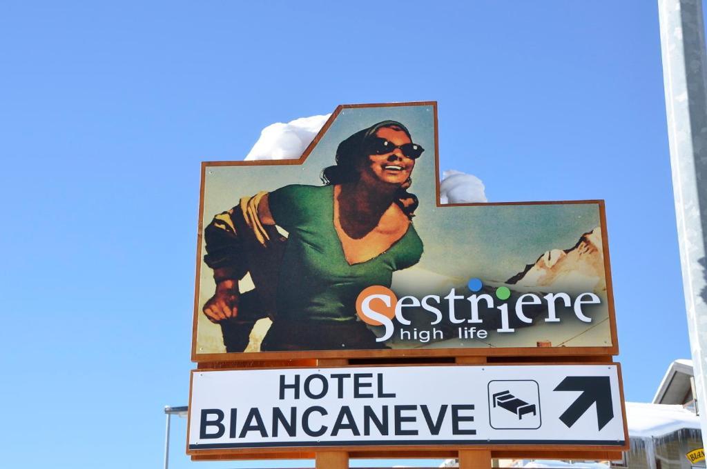 Hotel Biancaneve Colle Colle Sestriere Exterior foto